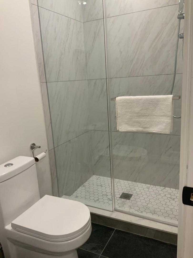 Leaside Garden Guesthouse トロント エクステリア 写真